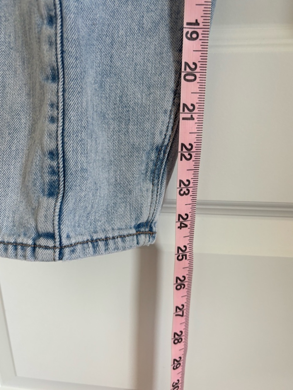 American Eagle Outfitters Light Blue Mom Jeans - Picture 7 of 7
